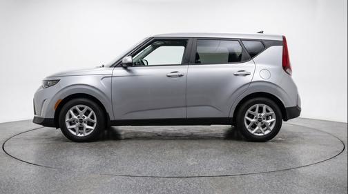 Steel Gray 2025 Kia Soul LX