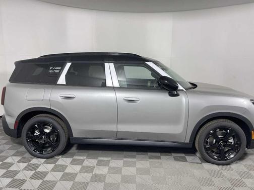 2025 MINI Countryman S