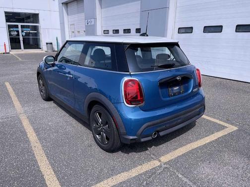 2022 MINI Hardtop Cooper