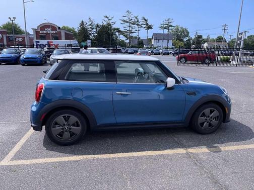 2022 MINI Hardtop Cooper