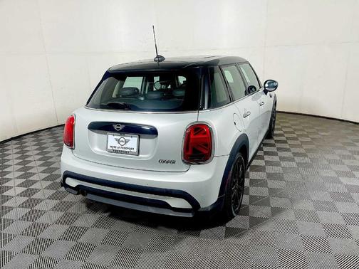 2023 MINI Hardtop Cooper
