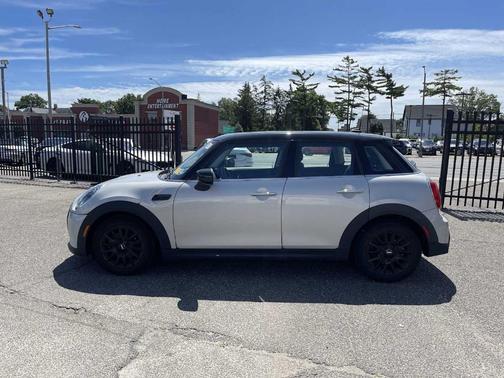 2023 MINI Hardtop Cooper