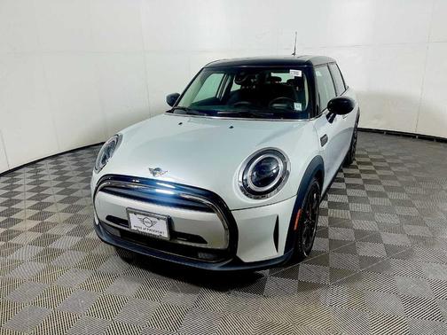 2023 MINI Hardtop Cooper