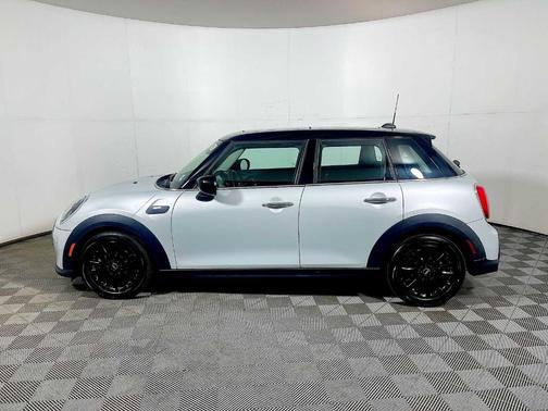 2023 MINI Hardtop Cooper