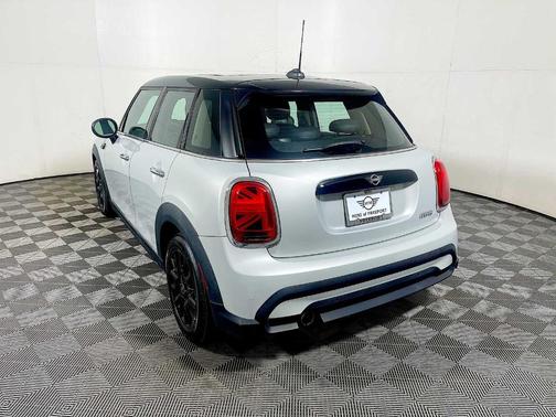 2023 MINI Hardtop Cooper