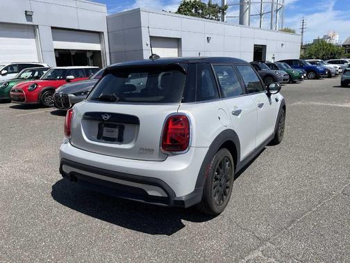 2023 MINI Hardtop Cooper