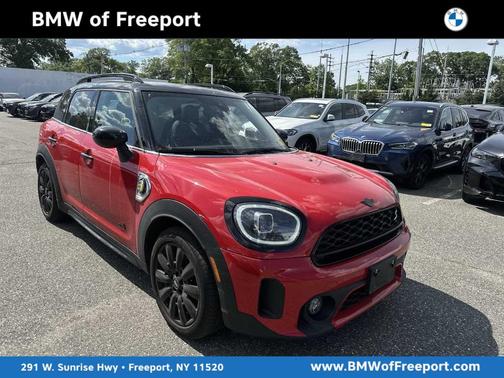 Chili Pepper Red 2023 MINI SE Countryman Cooper ALL4