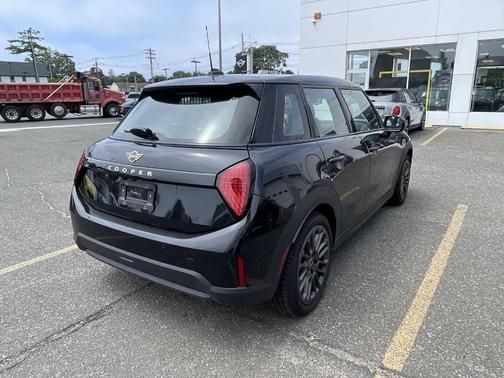 2025 MINI Hardtop Cooper