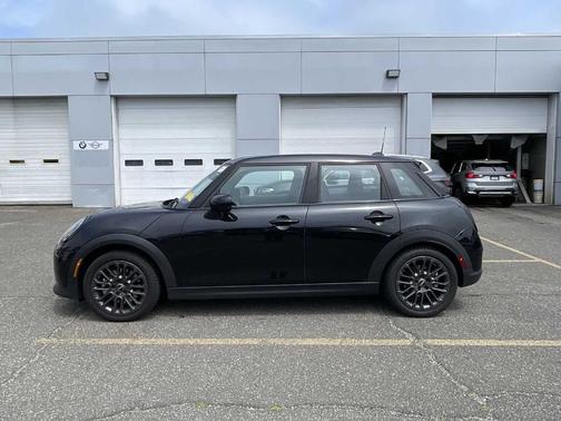 2025 MINI Hardtop Cooper