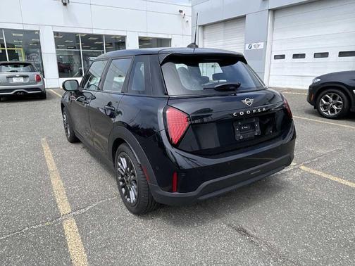 2025 MINI Hardtop Cooper