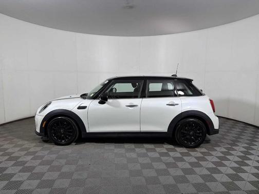 2023 MINI Hardtop Cooper