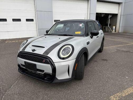 2023 MINI Hardtop Cooper S