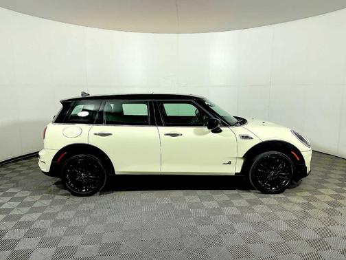 2022 MINI Clubman Cooper S ALL4