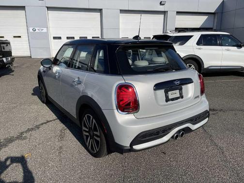 2023 MINI Hardtop Cooper S