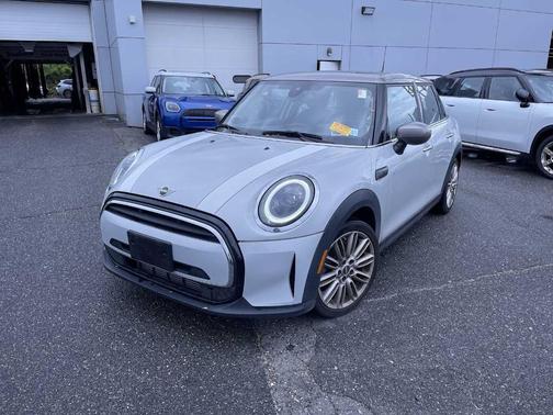 2023 MINI Hardtop Cooper