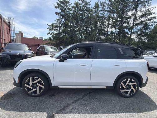 White Metallic 2026 MINI Countryman S