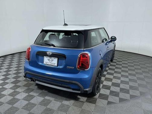 2023 MINI Hardtop Cooper