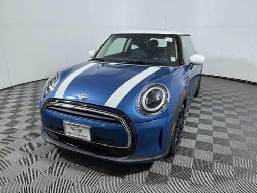 2023 MINI Hardtop Cooper