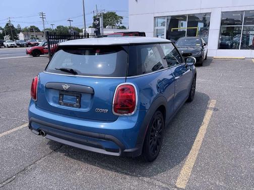 2023 MINI Hardtop Cooper