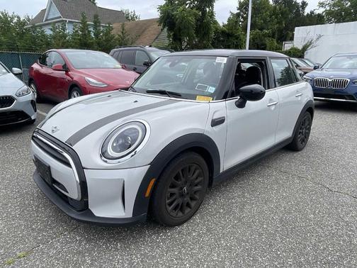 2023 MINI Hardtop Cooper