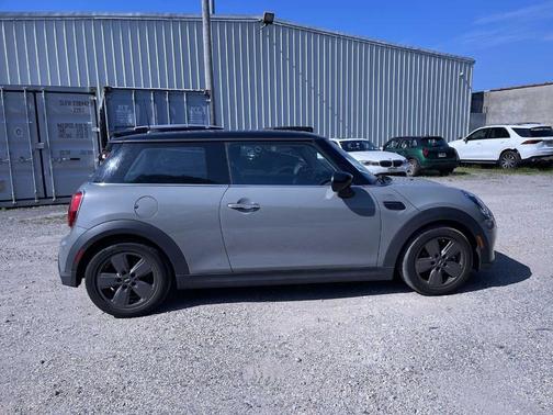 2022 MINI Hardtop Cooper