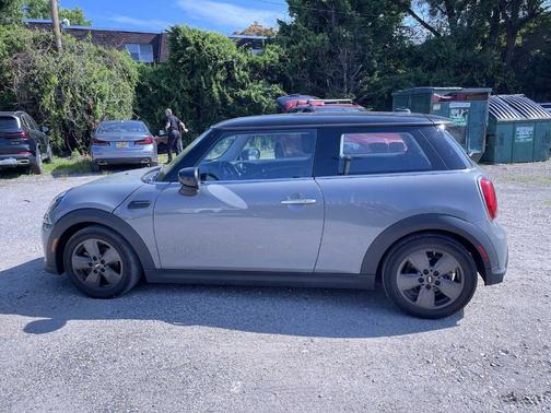 2022 MINI Hardtop Cooper