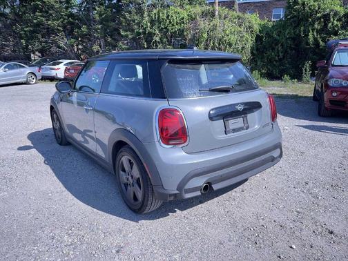 2022 MINI Hardtop Cooper