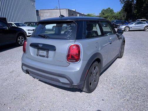 2022 MINI Hardtop Cooper