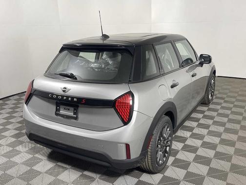 2025 MINI Hardtop Cooper S