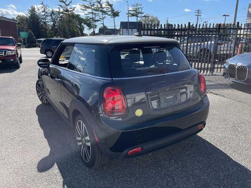 2022 MINI SE Hardtop Cooper