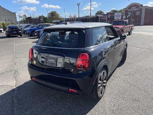 2022 MINI SE Hardtop Cooper