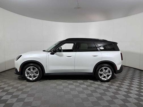 White Metallic 2025 MINI Countryman S