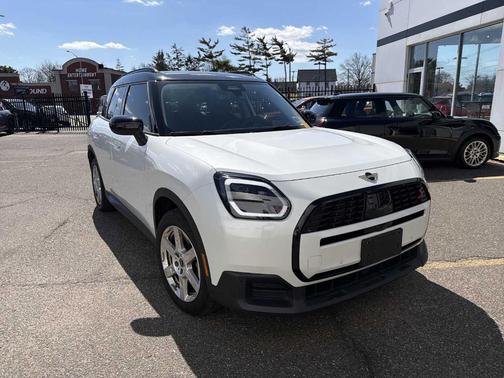 White Metallic 2025 MINI Countryman S