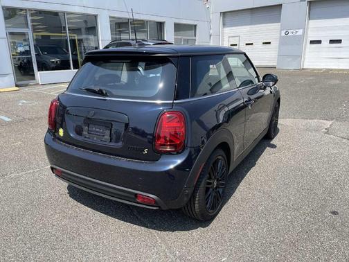 2024 MINI SE Hardtop Cooper