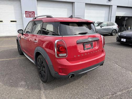 Chili Pepper Red 2020 MINI Countryman Cooper S ALL4