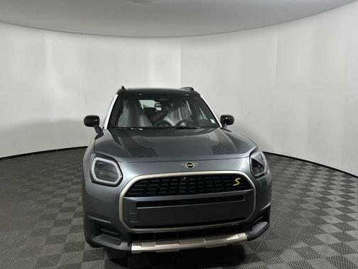 2025 MINI Countryman Base
