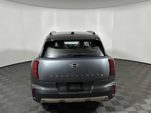 2025 MINI Countryman Base