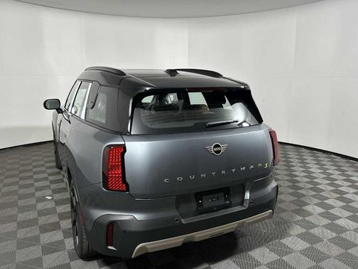 2025 MINI Countryman Base