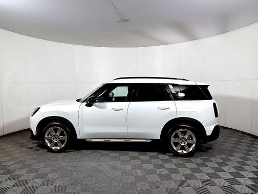 White Metallic 2025 MINI Countryman S