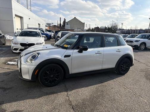 2024 MINI Hardtop Cooper