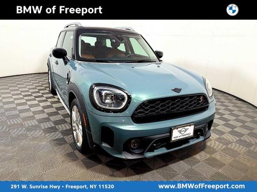 Sage Green Metallic 2023 MINI Countryman Cooper S