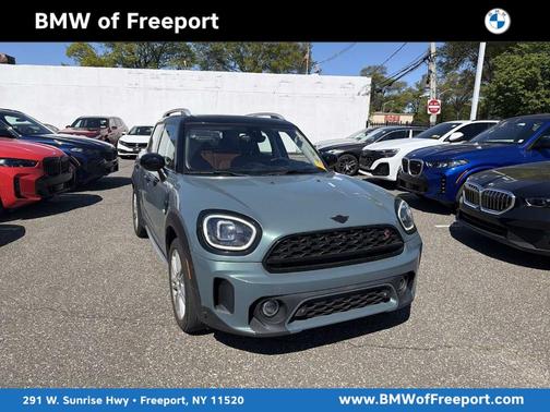 Sage Green Metallic 2023 MINI Countryman Cooper S