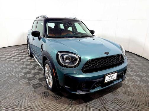 Sage Green Metallic 2023 MINI Countryman Cooper S