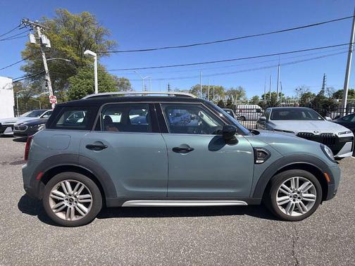 Sage Green Metallic 2023 MINI Countryman Cooper S