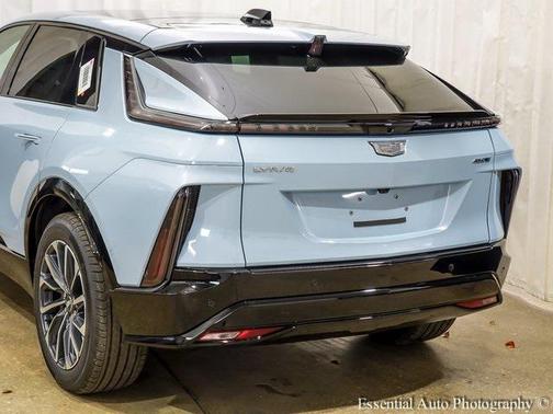 2025 Cadillac LYRIQ Sport w/1SJ