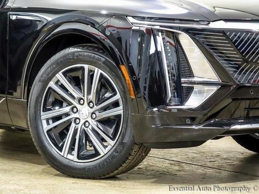 2025 Cadillac LYRIQ Luxury w/1SD