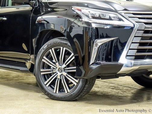 2021 Lexus LX 570 Three-Row