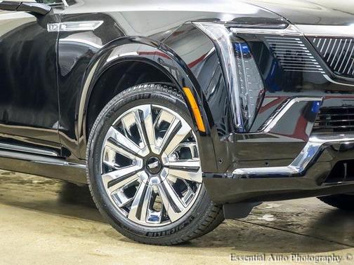 2025 Cadillac Escalade Luxury