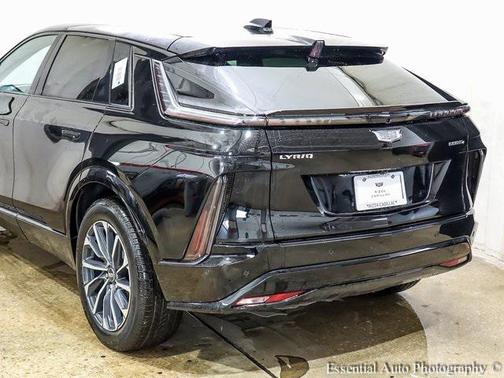 2025 Cadillac LYRIQ Sport w/1SJ