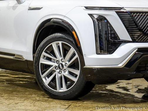 2026 Cadillac VISTIQ Luxury